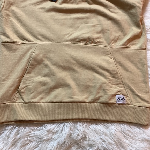 NWT Native Youth England sweatshirt men/Women front pocket v-neck size M & L - Picture 7 of 10